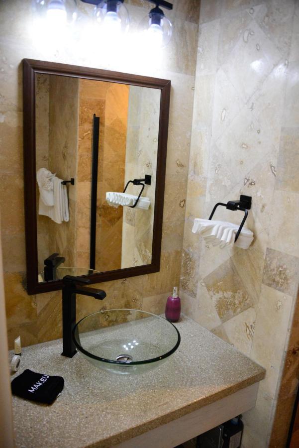 The Watermark Hotel Сан Педро Екстериор снимка