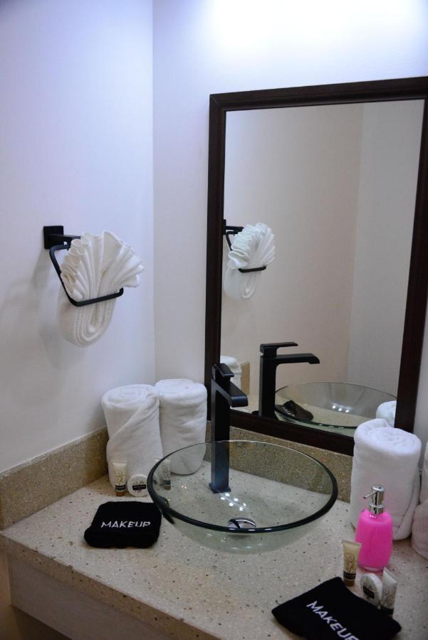 The Watermark Hotel Сан Педро Екстериор снимка
