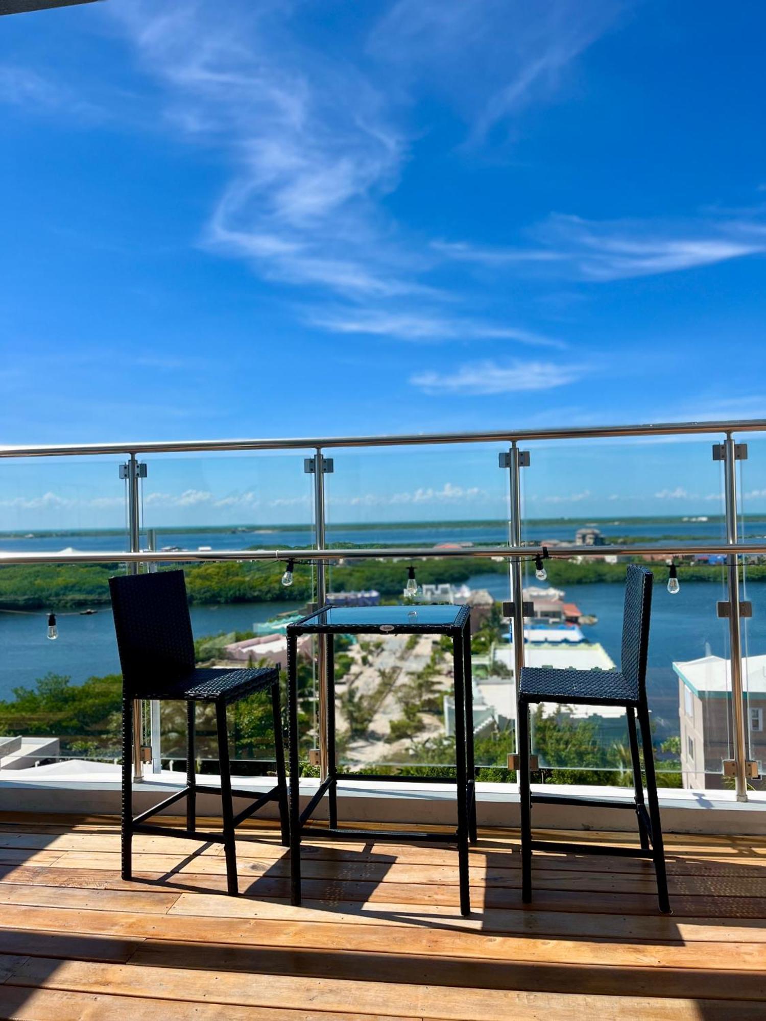 The Watermark Hotel Сан Педро Екстериор снимка