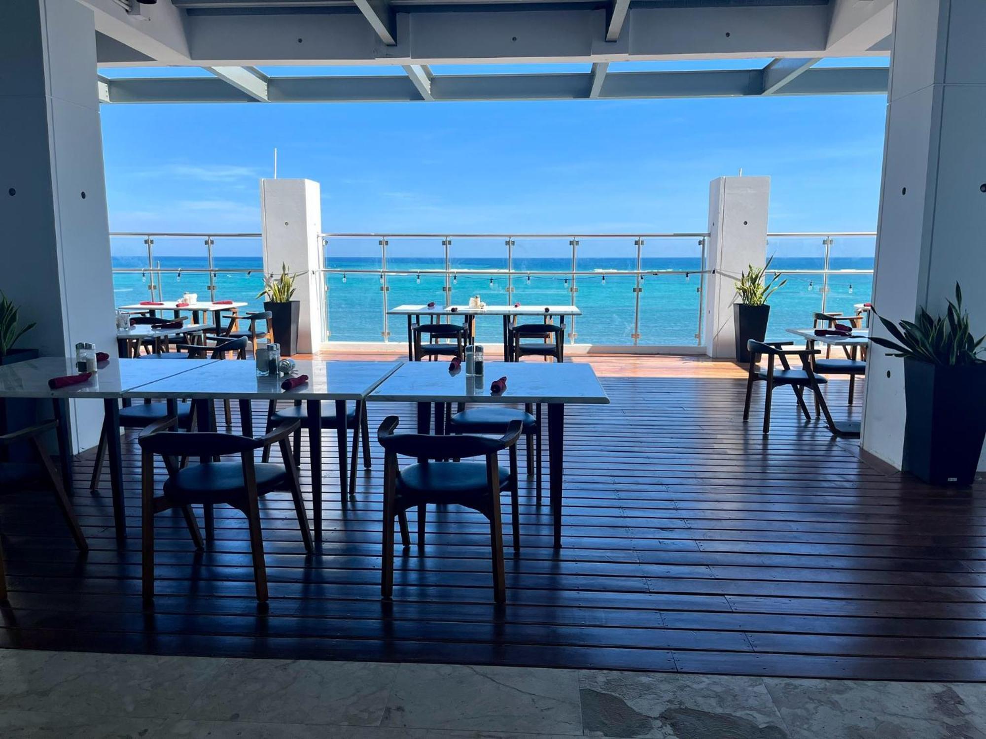 The Watermark Hotel Сан Педро Екстериор снимка