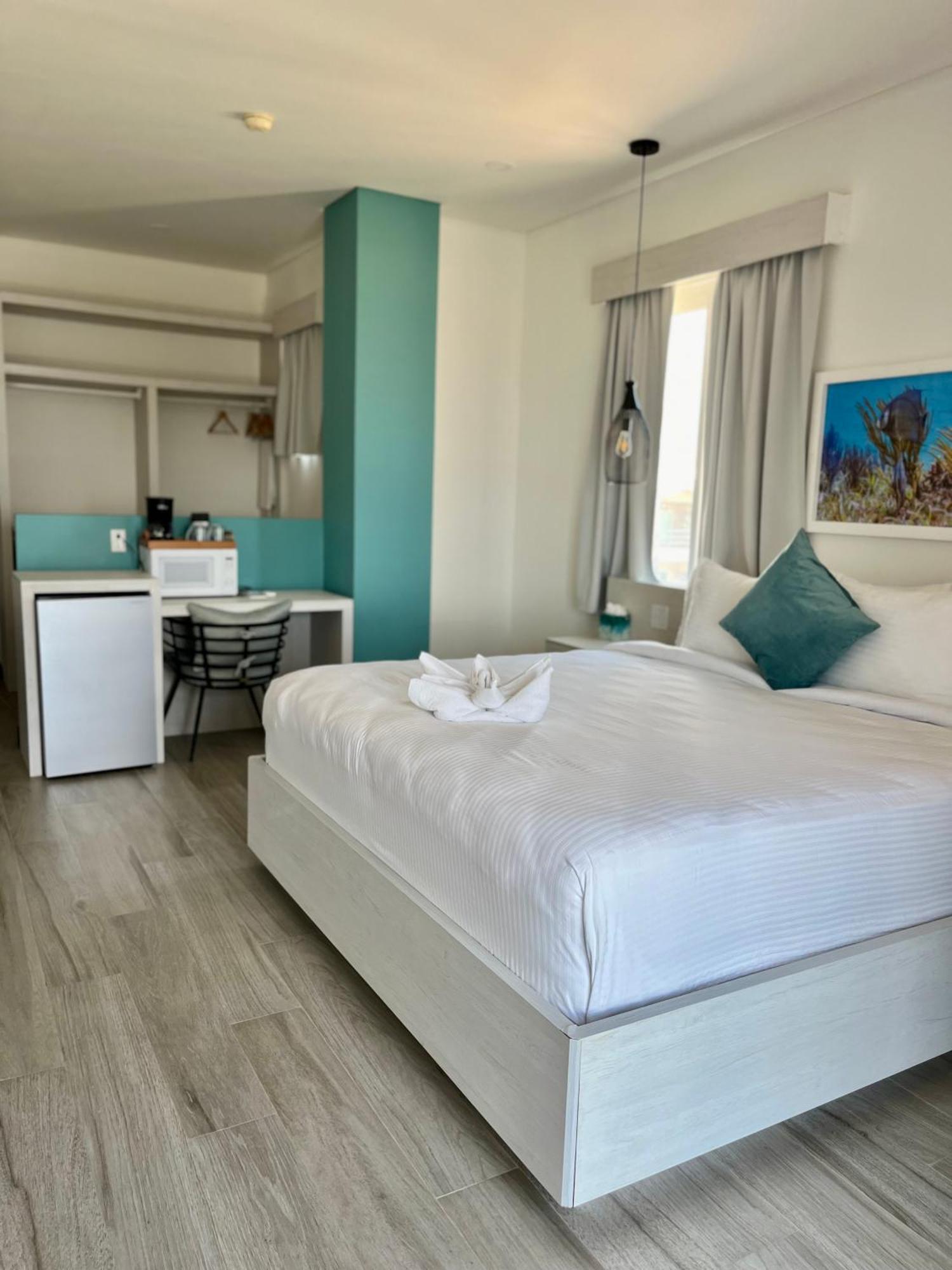The Watermark Hotel Сан Педро Екстериор снимка
