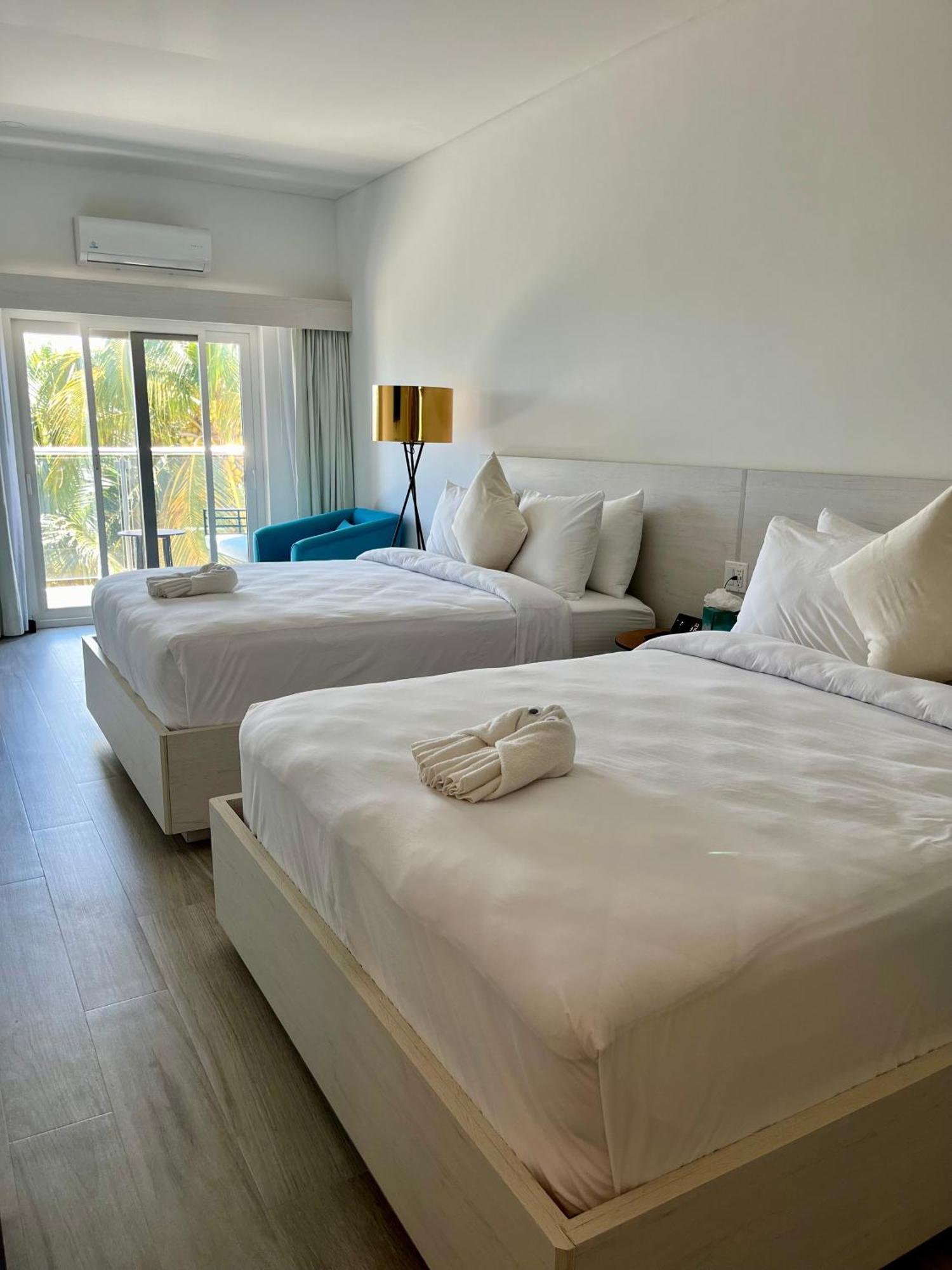 The Watermark Hotel Сан Педро Екстериор снимка
