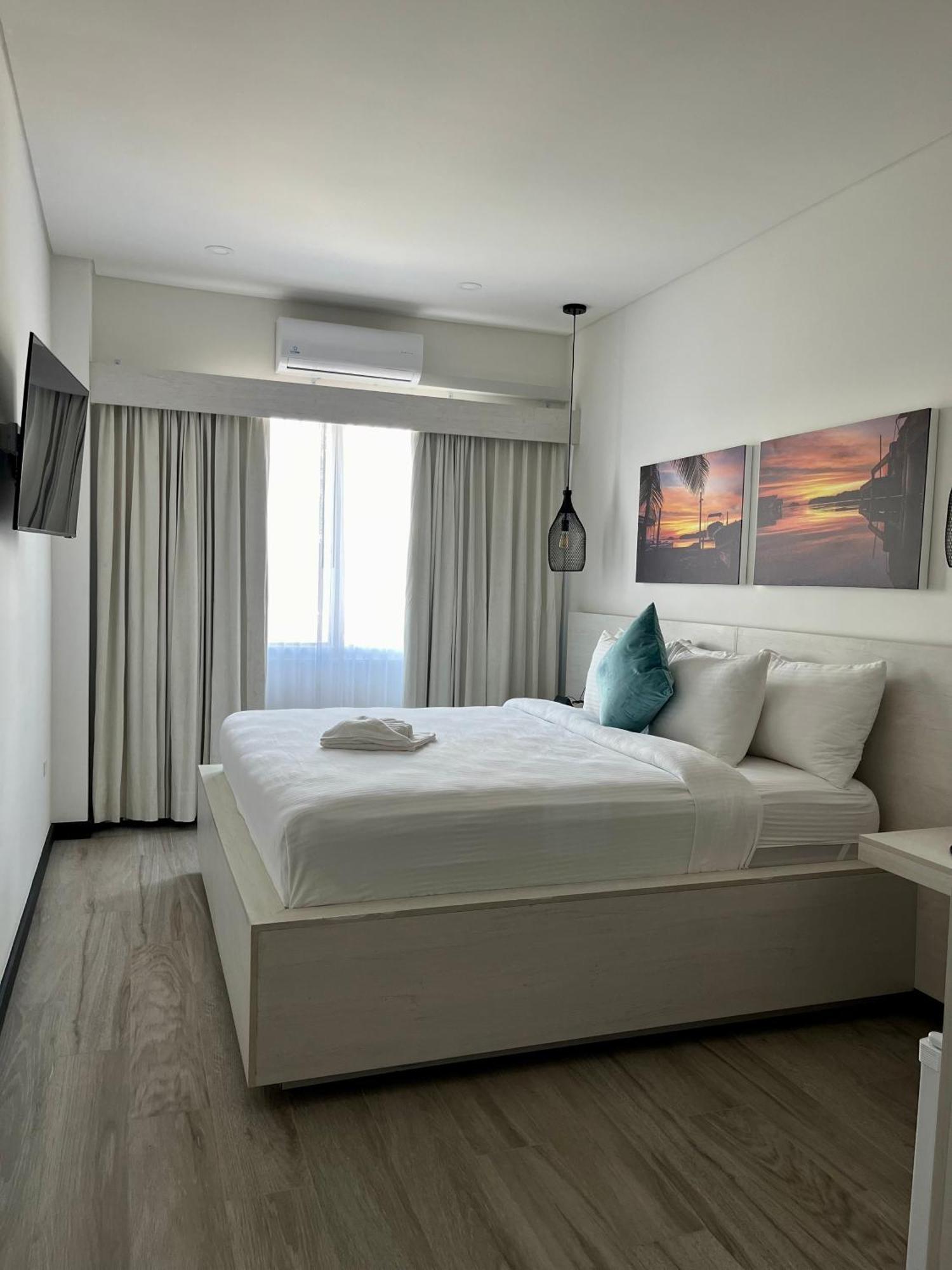 The Watermark Hotel Сан Педро Екстериор снимка