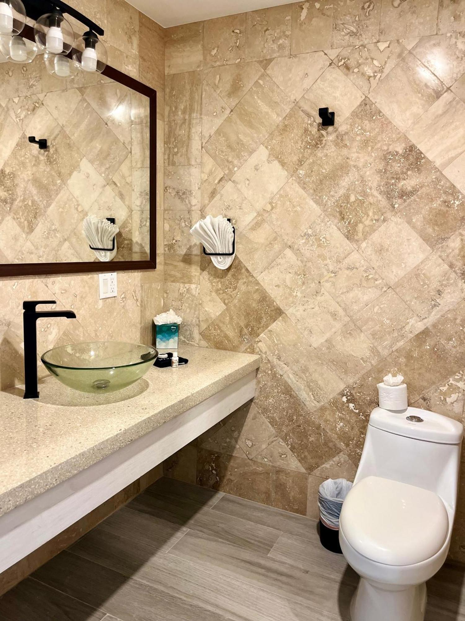 The Watermark Hotel Сан Педро Екстериор снимка